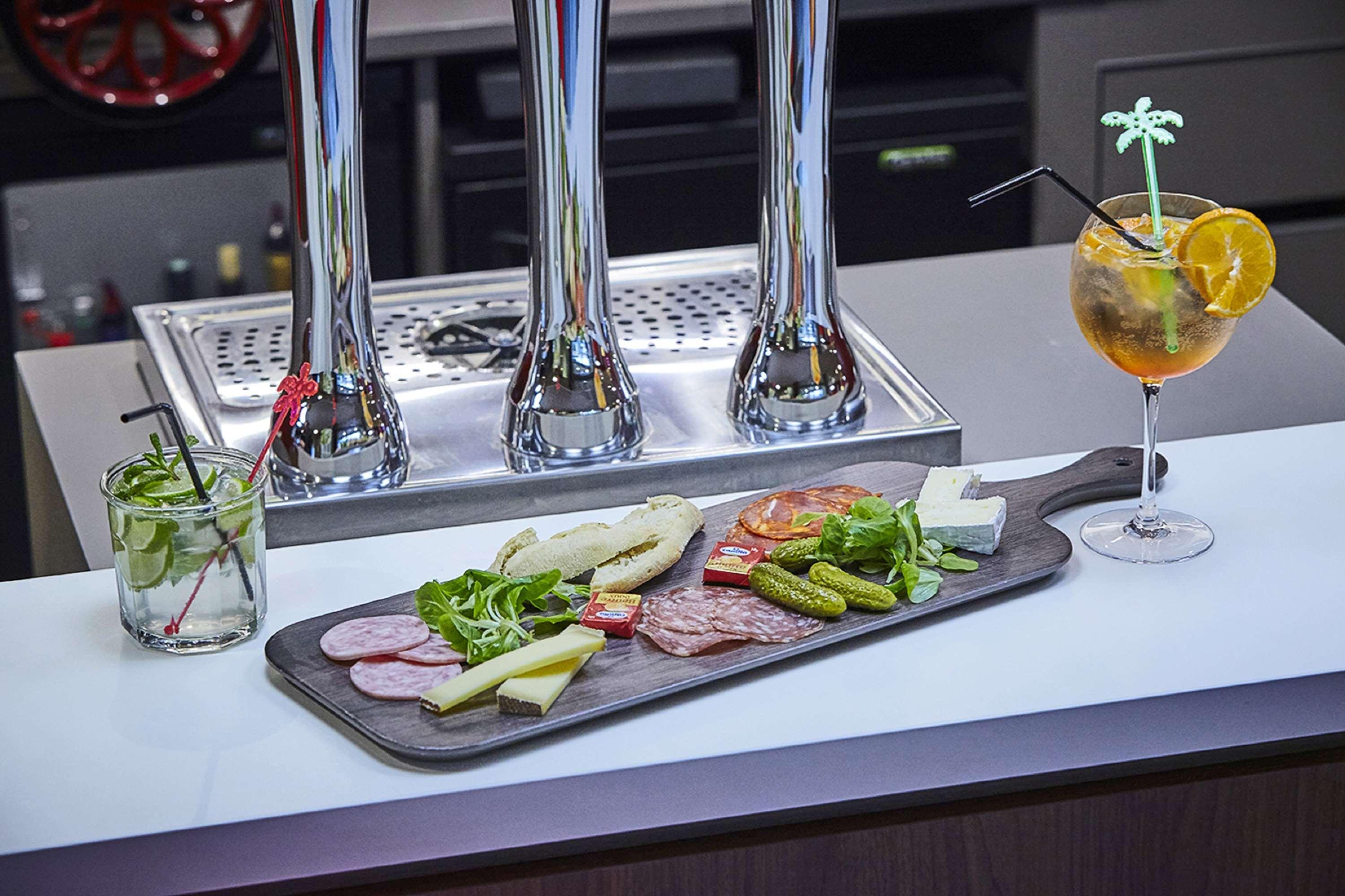 Campanile Argenteuil Hotel Екстериор снимка