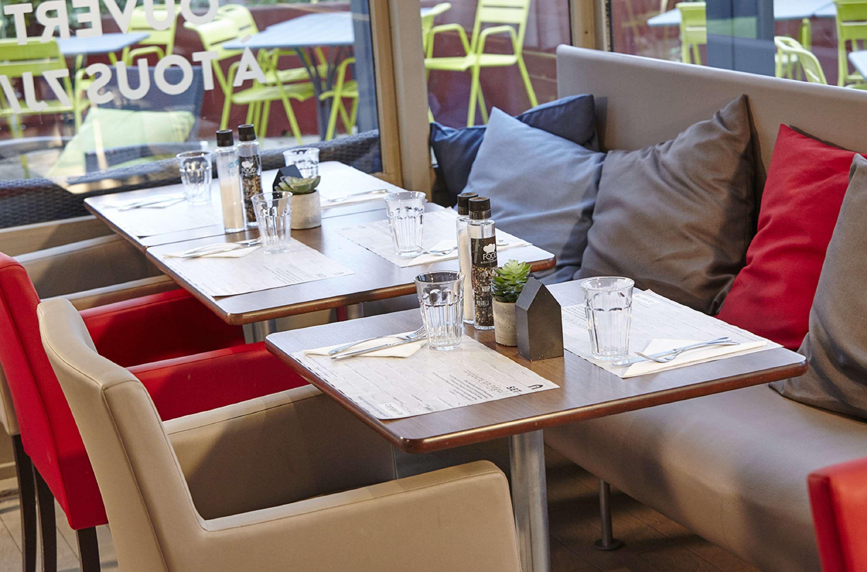 Campanile Argenteuil Hotel Екстериор снимка