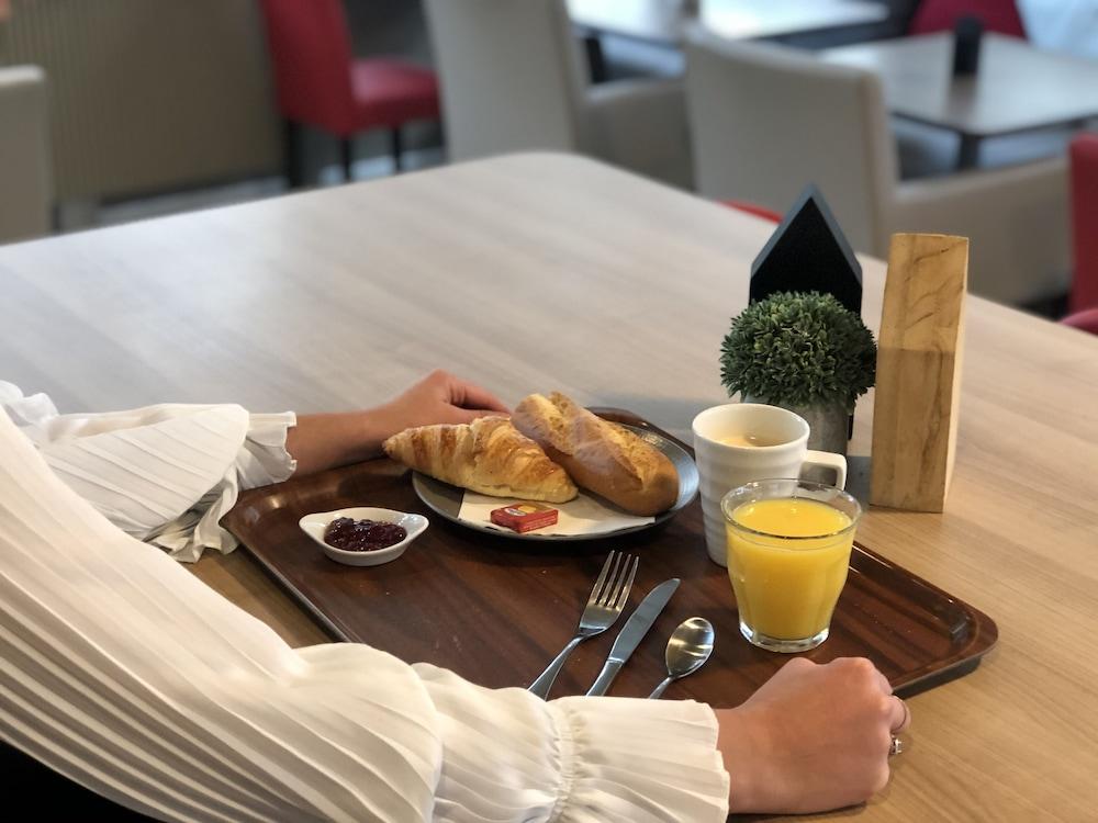 Campanile Argenteuil Hotel Екстериор снимка