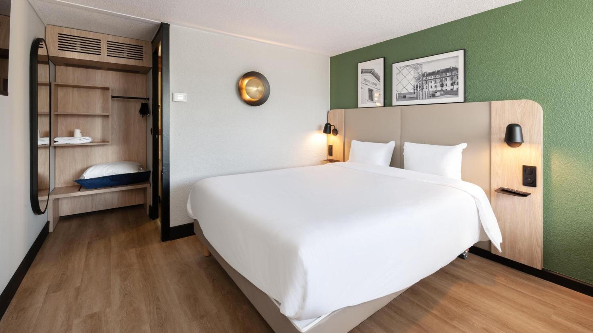 Campanile Argenteuil Hotel Екстериор снимка