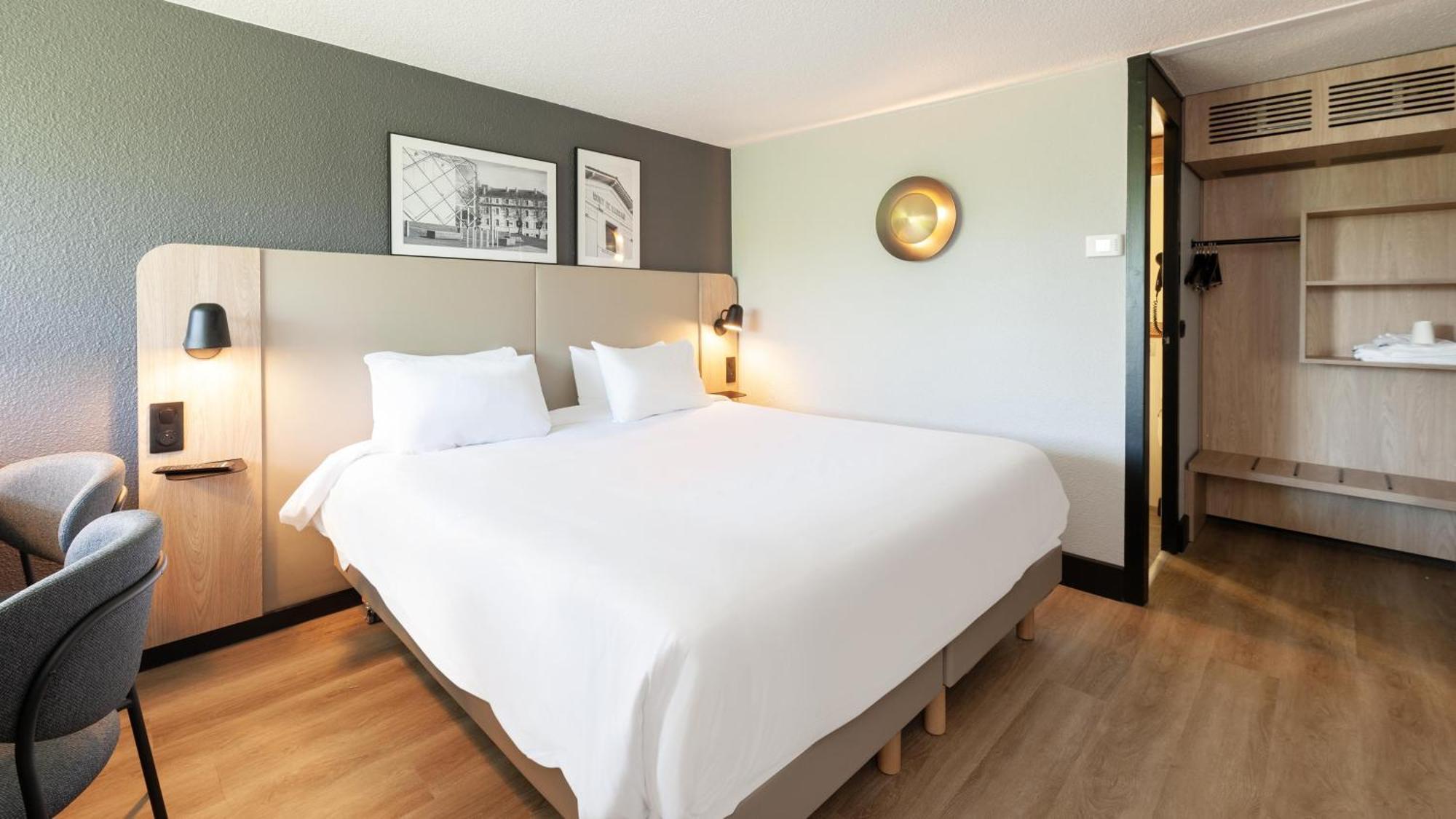 Campanile Argenteuil Hotel Екстериор снимка