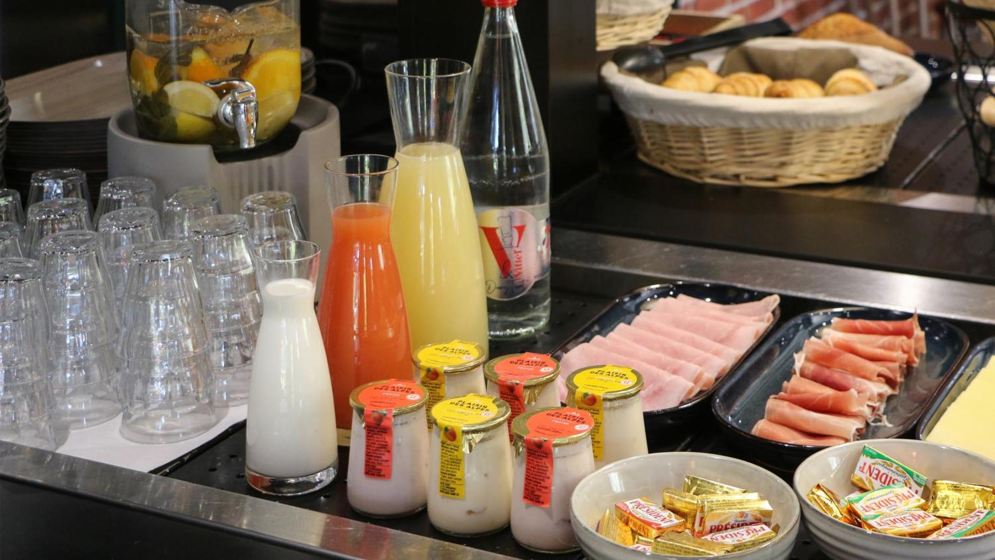 Campanile Argenteuil Hotel Екстериор снимка
